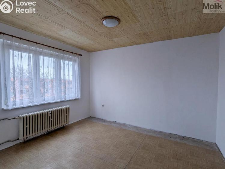 Rent apartment 2+1 Bílina, M. Švabinského 660 č. 8