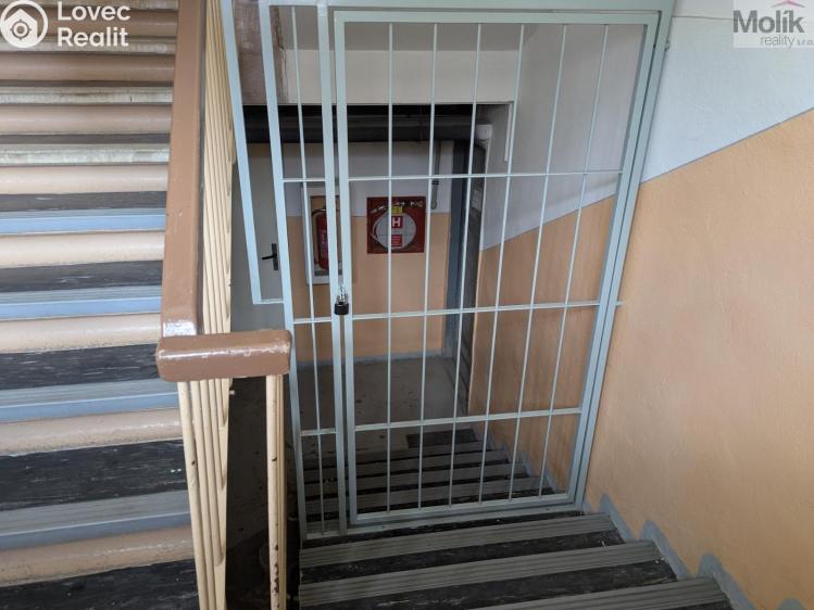 Rent apartment 2+1 Bílina, M. Švabinského 660 č. 16