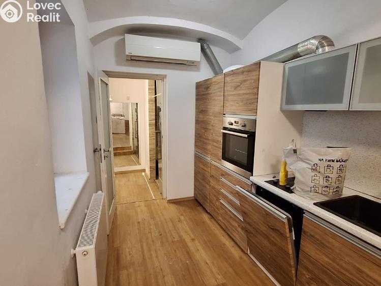 Prodej činžovního domu Teplice, Laubeho náměstí č. 11