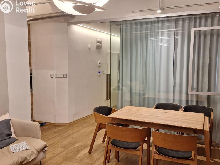 Prodej činžovního domu Teplice, Laubeho náměstí č. 17