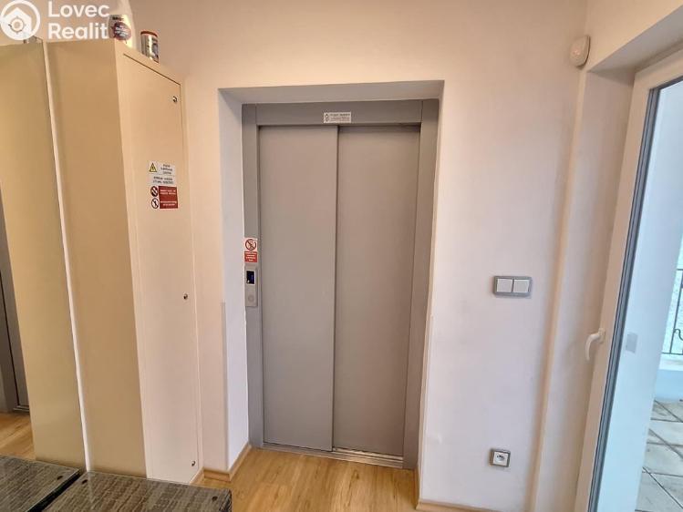 Prodej činžovního domu Teplice, Laubeho náměstí č. 18