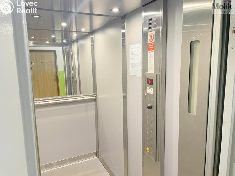 Prodej bytu 1+KK Most, U Věžových domů č. 12