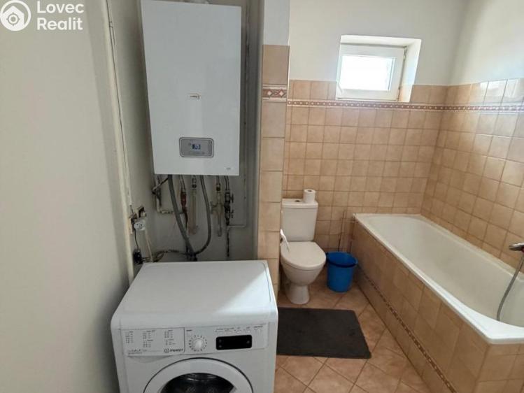 Prodej bytu 4+1 Chomutov, Školní č. 8