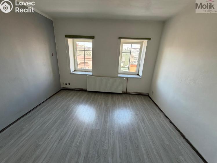 Prodej bytu 4+1 Chomutov, Školní č. 14