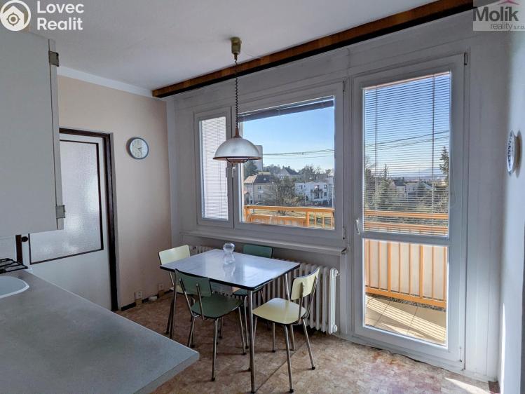 Prodej bytu 3+1 Teplice, Gagarinova 1428 č. 9