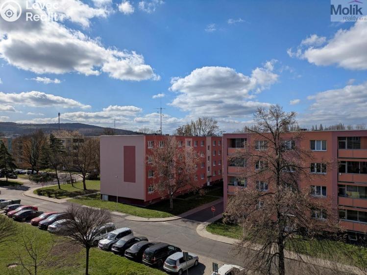 Prodej bytu 2+1 Bílina, M. Švabinského 660 č. 3