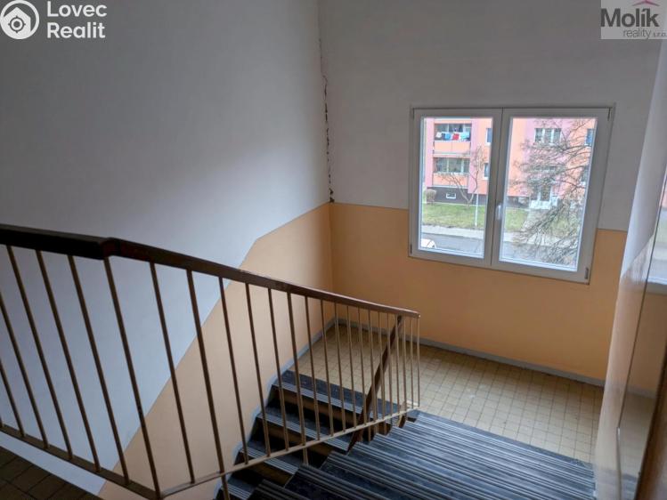 Prodej bytu 2+1 Bílina, M. Švabinského 660 č. 13