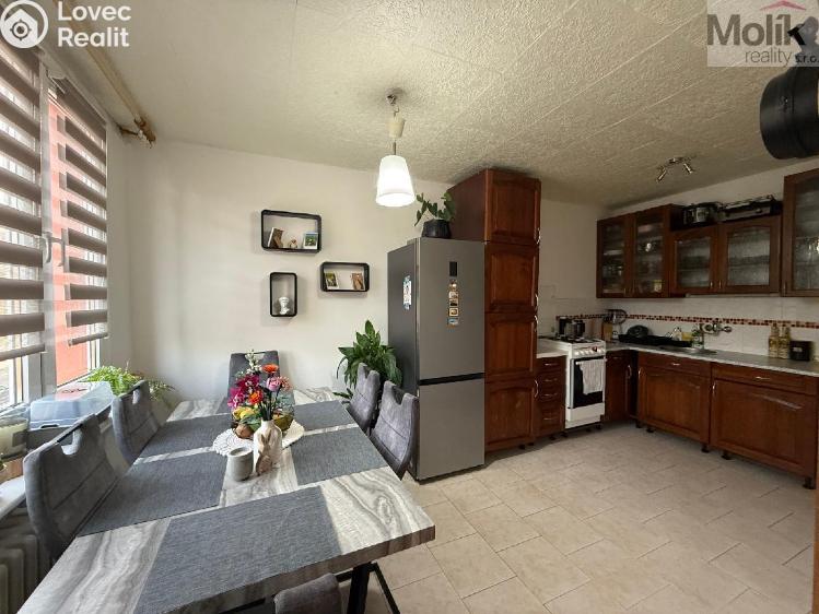 Rent apartment 3+1 Bílina, Jiráskova č. 2