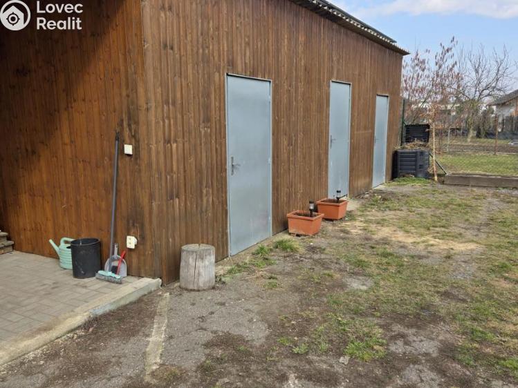 Rent apartment 3+1 Lom, nám. Republiky č. 8