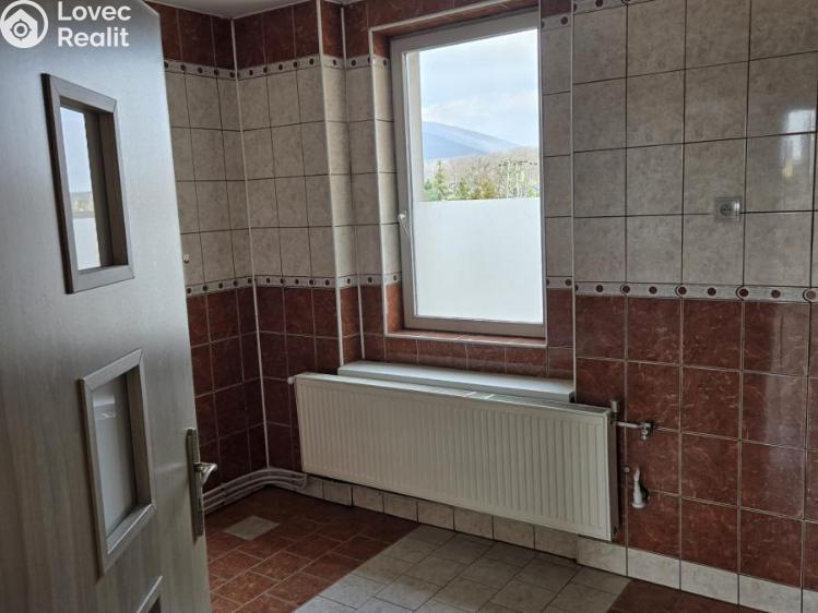 Rent apartment 3+1 Lom, nám. Republiky č. 14