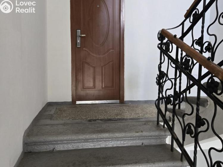 Rent apartment 3+1 Lom, nám. Republiky č. 20