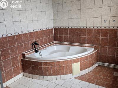 Rent apartment 3+1 Lom, nám. Republiky č. 3