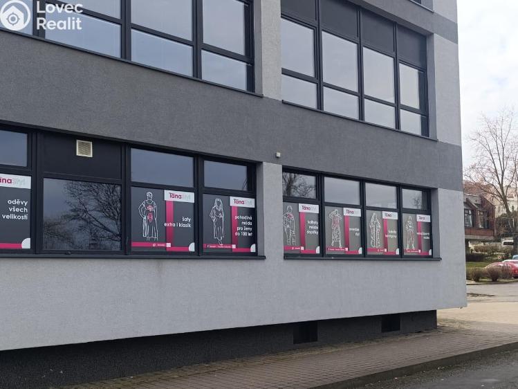 Rent commercial space Louny, Husova č. 19