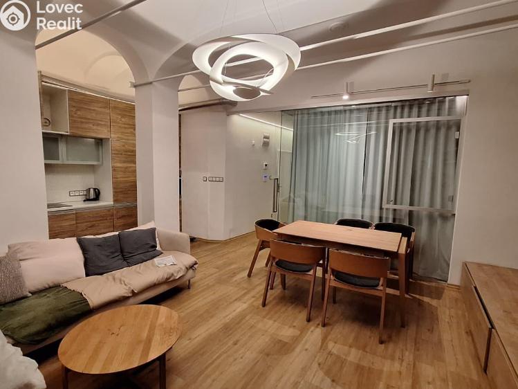 Sale family house Teplice, Laubeho náměstí 316/14 č. 3