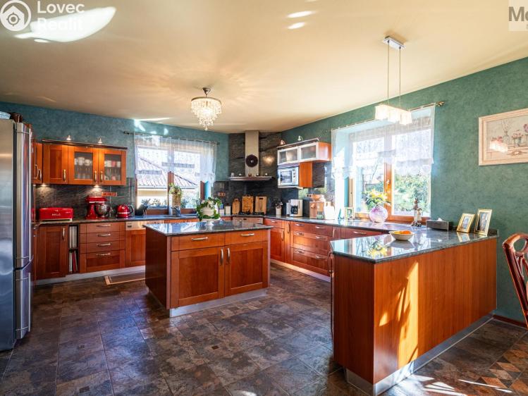 Sale family house Lužice č. 7