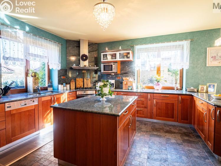 Sale family house Lužice č. 9