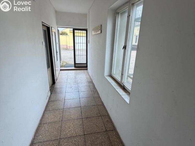 Rent commercial space Bílina, Sadová č. 10