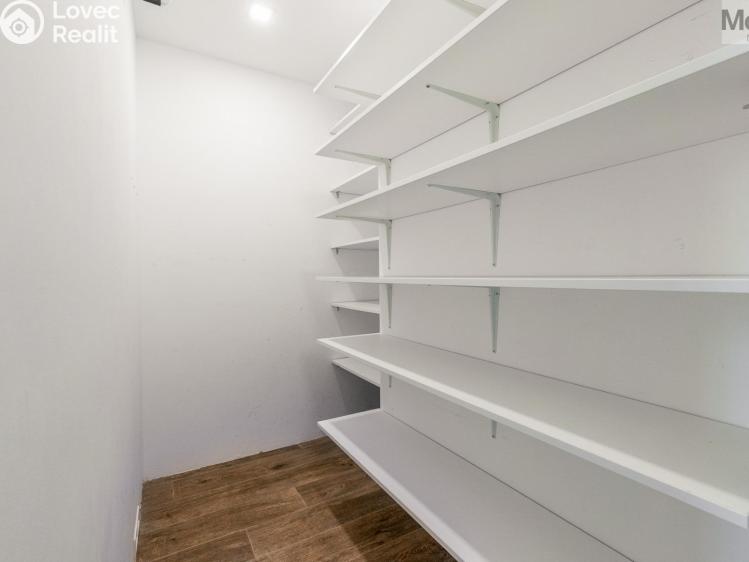 Prodej bytu 5+1 Osek, Lidická č. 20