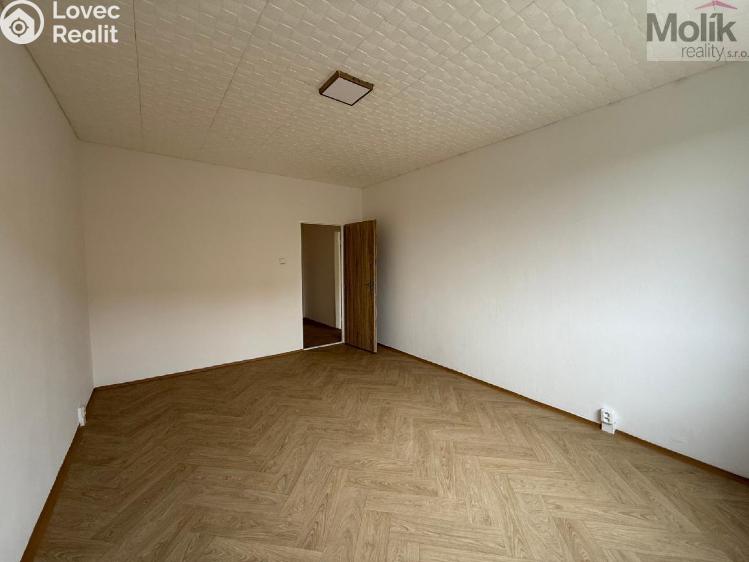 Rent apartment 2+1 Bílina, Sídliště Za Chlumem č. 11