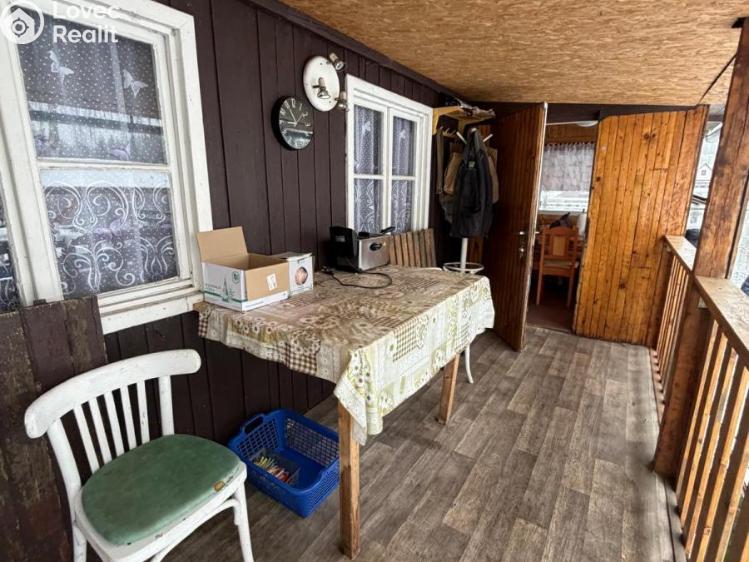 Sale hut Klášterec nad Ohří, Mariánské údolí č. 8