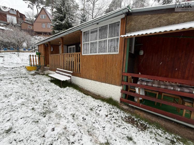 Sale hut Klášterec nad Ohří, Mariánské údolí č. 9