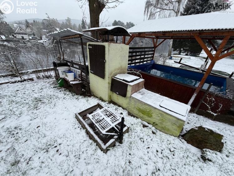 Sale hut Klášterec nad Ohří, Mariánské údolí č. 16