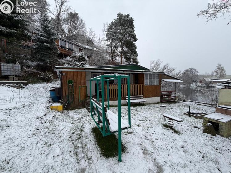 Sale hut Klášterec nad Ohří, Mariánské údolí č. 22