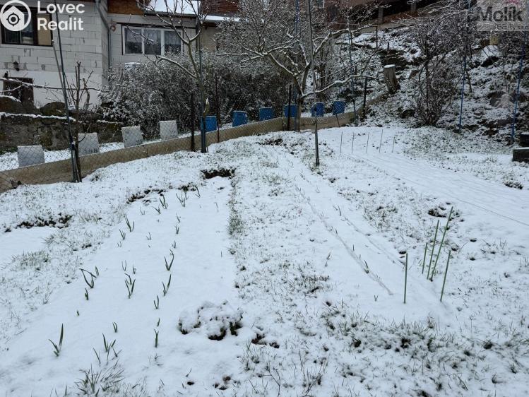 Sale hut Klášterec nad Ohří, Mariánské údolí č. 24