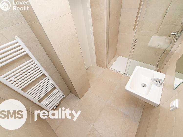 Pronájem bytu 2+KK Praha, Tomáškova 870/2 č. 13