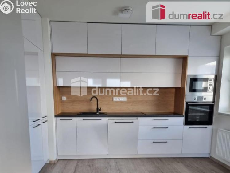 Pronájem bytu 2+KK Opava, Kačírkova č. 1