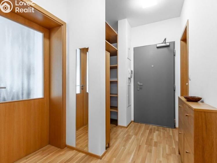 Pronájem bytu 2+KK Praha, Korunní č. 12