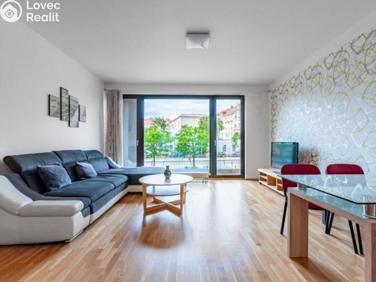 Оренда квартири 2+KK Praha, Korunní č. 1