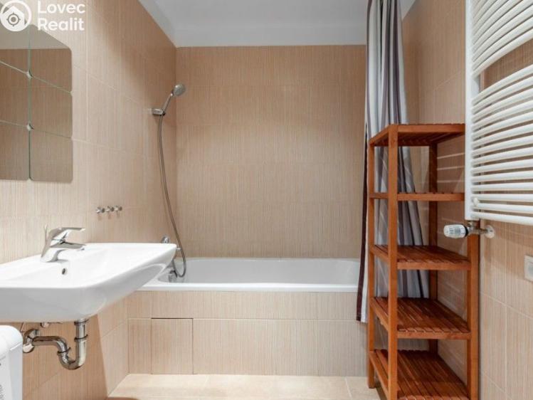 Оренда квартири 2+KK Praha, Korunní č. 10