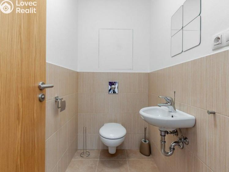 Pronájem bytu 2+KK Praha, Korunní č. 12