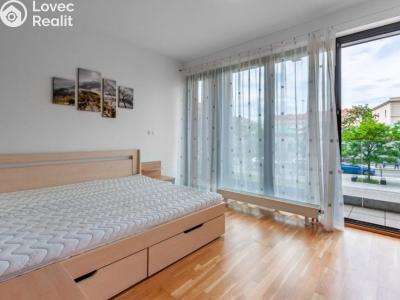 Pronájem bytu 2+KK Praha, Korunní č. 4