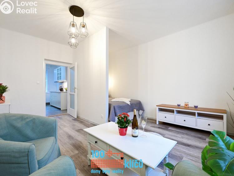 Sale apartment 2+1 Praha, Podhorská č. 3