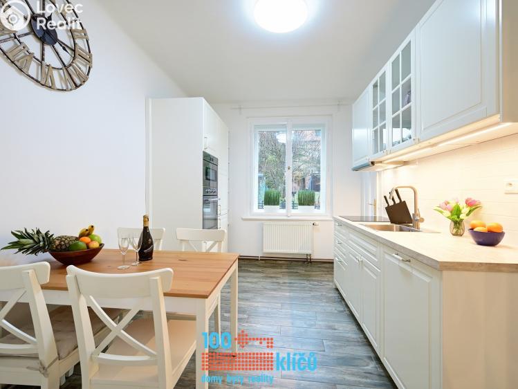 Sale apartment 2+1 Praha, Podhorská č. 7