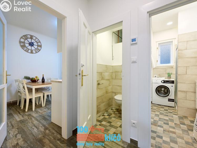 Sale apartment 2+1 Praha, Podhorská č. 11