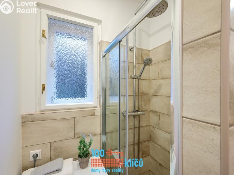 Sale apartment 2+1 Praha, Podhorská č. 15