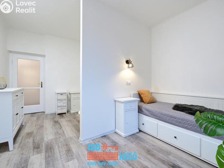 Sale apartment 2+1 Praha, Podhorská č. 21