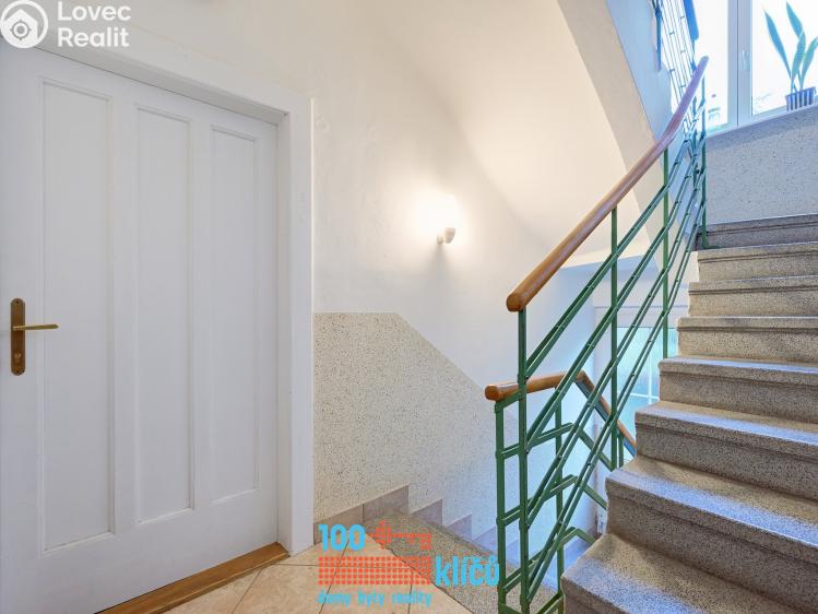 Sale apartment 2+1 Praha, Podhorská č. 24