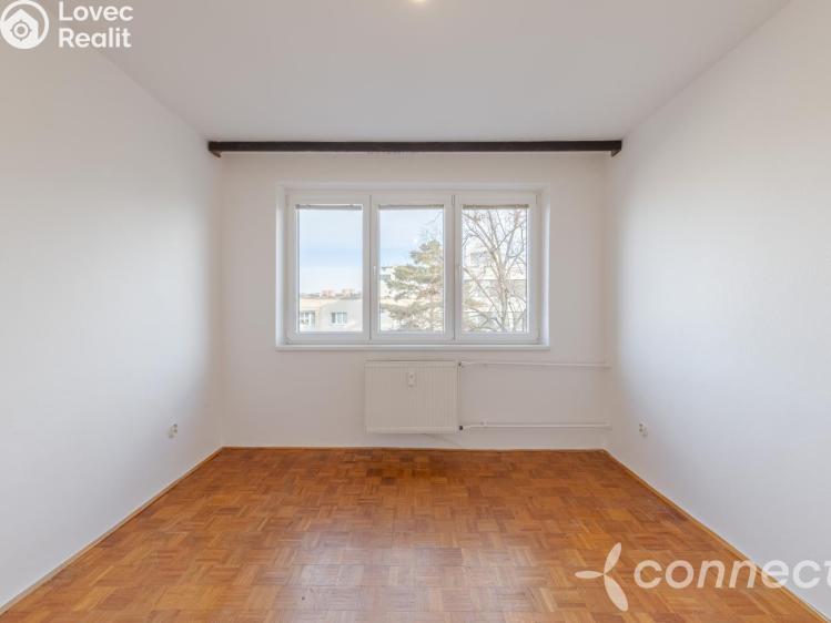 Rent apartment 3+1 Zlín, Hluboká č. 4