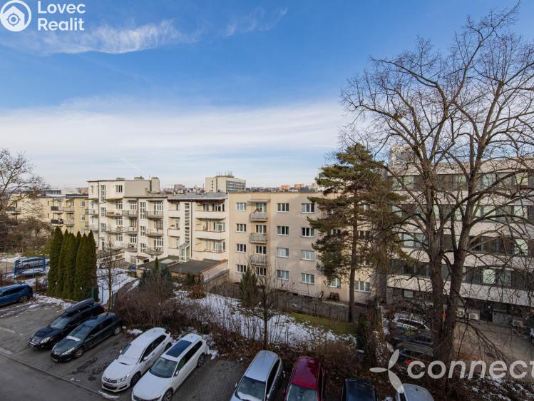 Rent apartment 3+1 Zlín, Hluboká č. 24