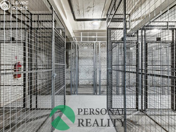 Sale apartment 2+KK Praha, Jeseniova č. 3