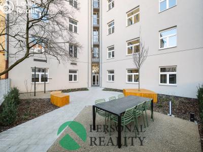 Sale apartment 2+KK Praha, Jeseniova č. 2
