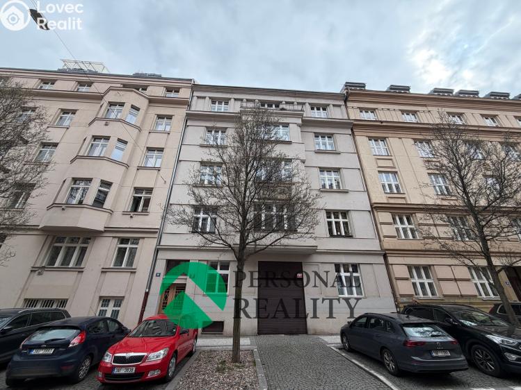 Prodej bytu 1+KK Praha, Eliášova 745/38 č. 9