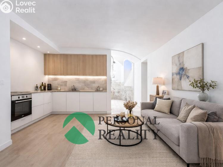 Sale apartment 2+KK Praha, Křižíkova 393/73 č. 1