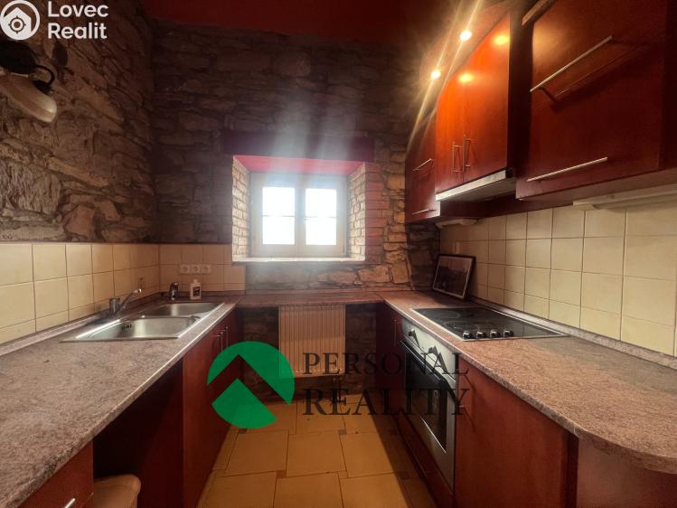 Pronájem komerční nemovitosti Tursko, Ke Statkům 16 č. 17