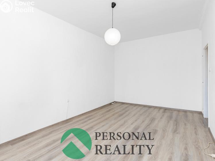 Rent apartment 3+1 Pardubice, Benešovo náměstí č. 8