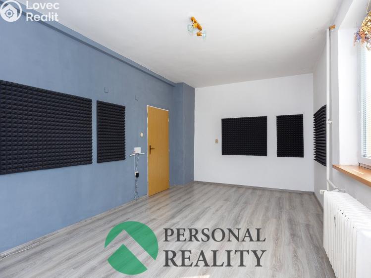 Rent apartment 3+1 Pardubice, Benešovo náměstí č. 22